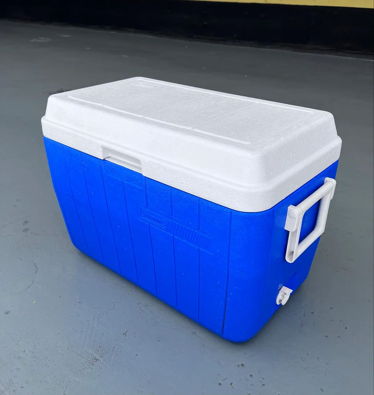 Caixa Térmica Cooler 45L Coleman Grande - Foto 3