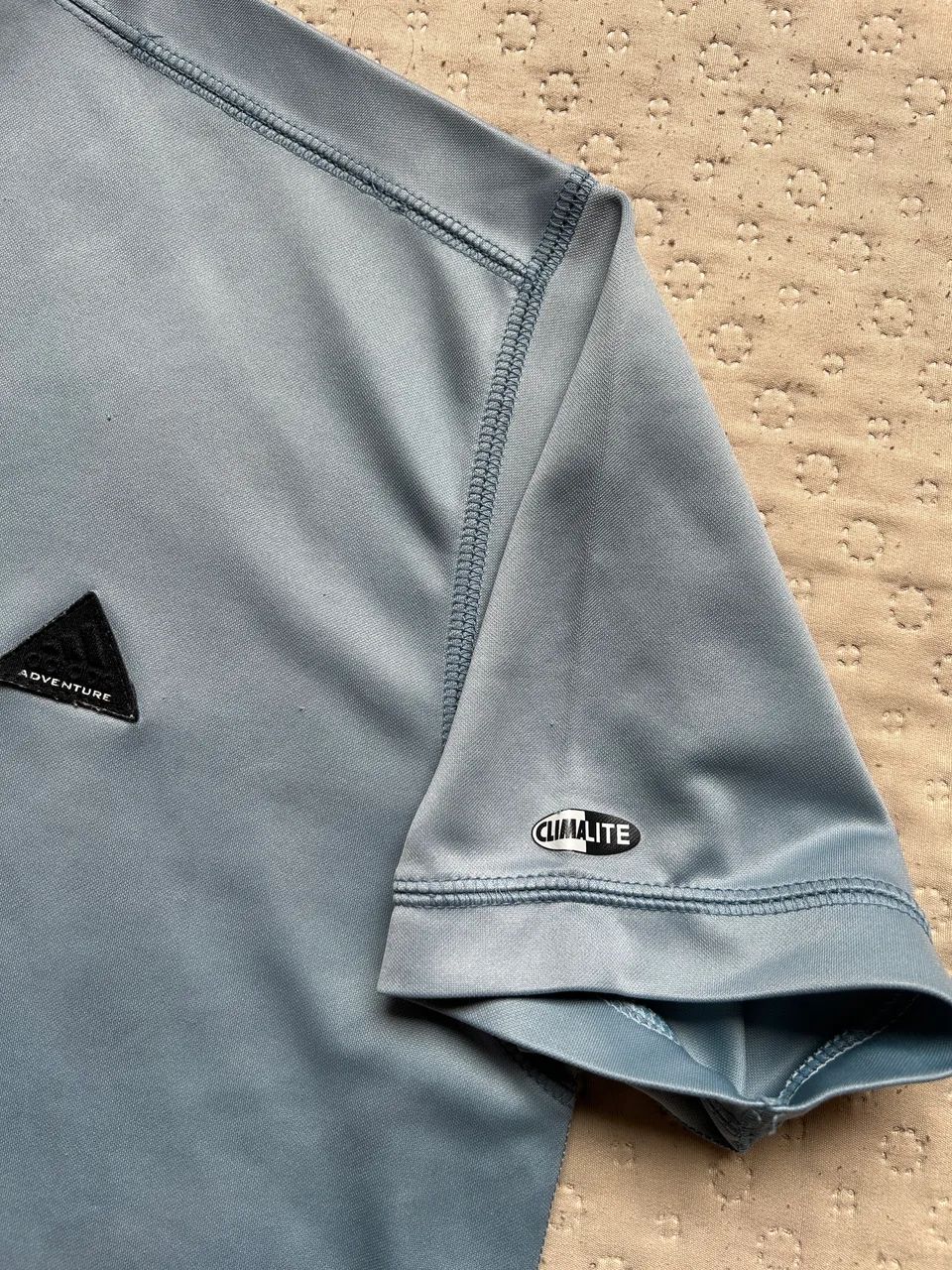 Camiseta Adidas Adventure original  - Foto 4