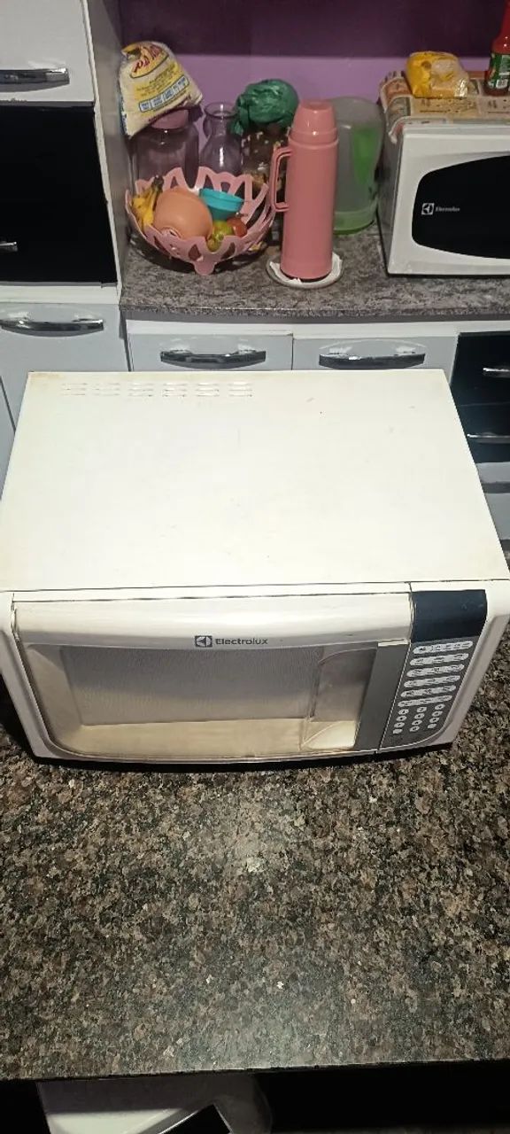 Micro-ondas Electrolux usado - funcionando perfeitamente  - Foto 2