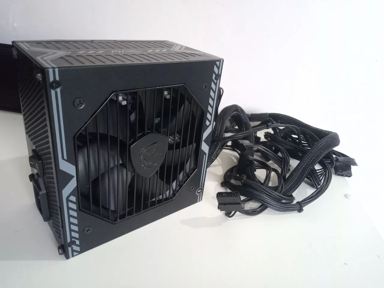 Fonte 650w Msi Mag 80plus - Foto 3
