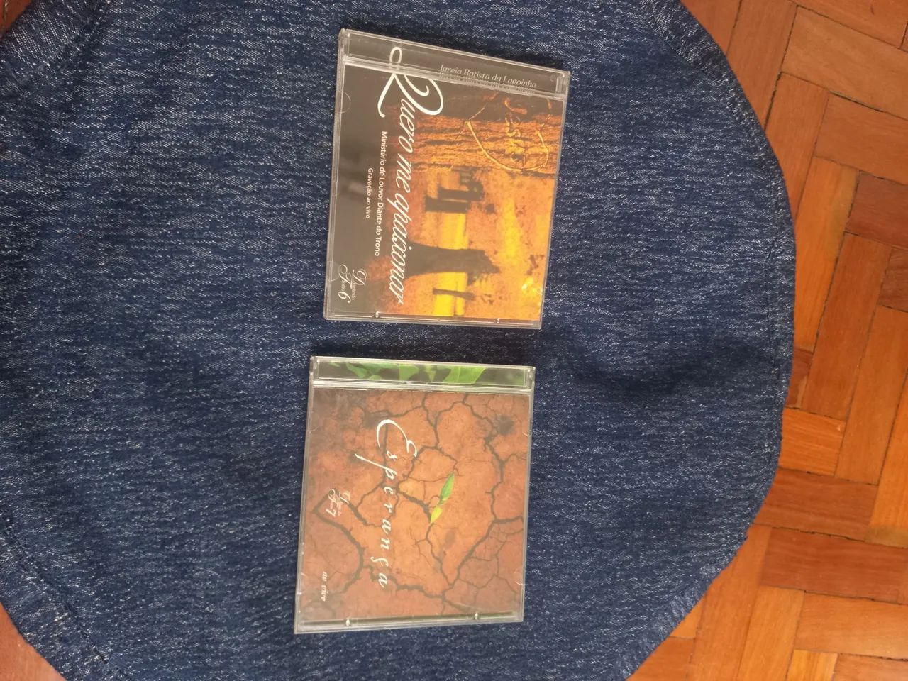 6 CDs coleção Diante do Trono,volumes 1,2,3,4,6 e 7 - Foto 4