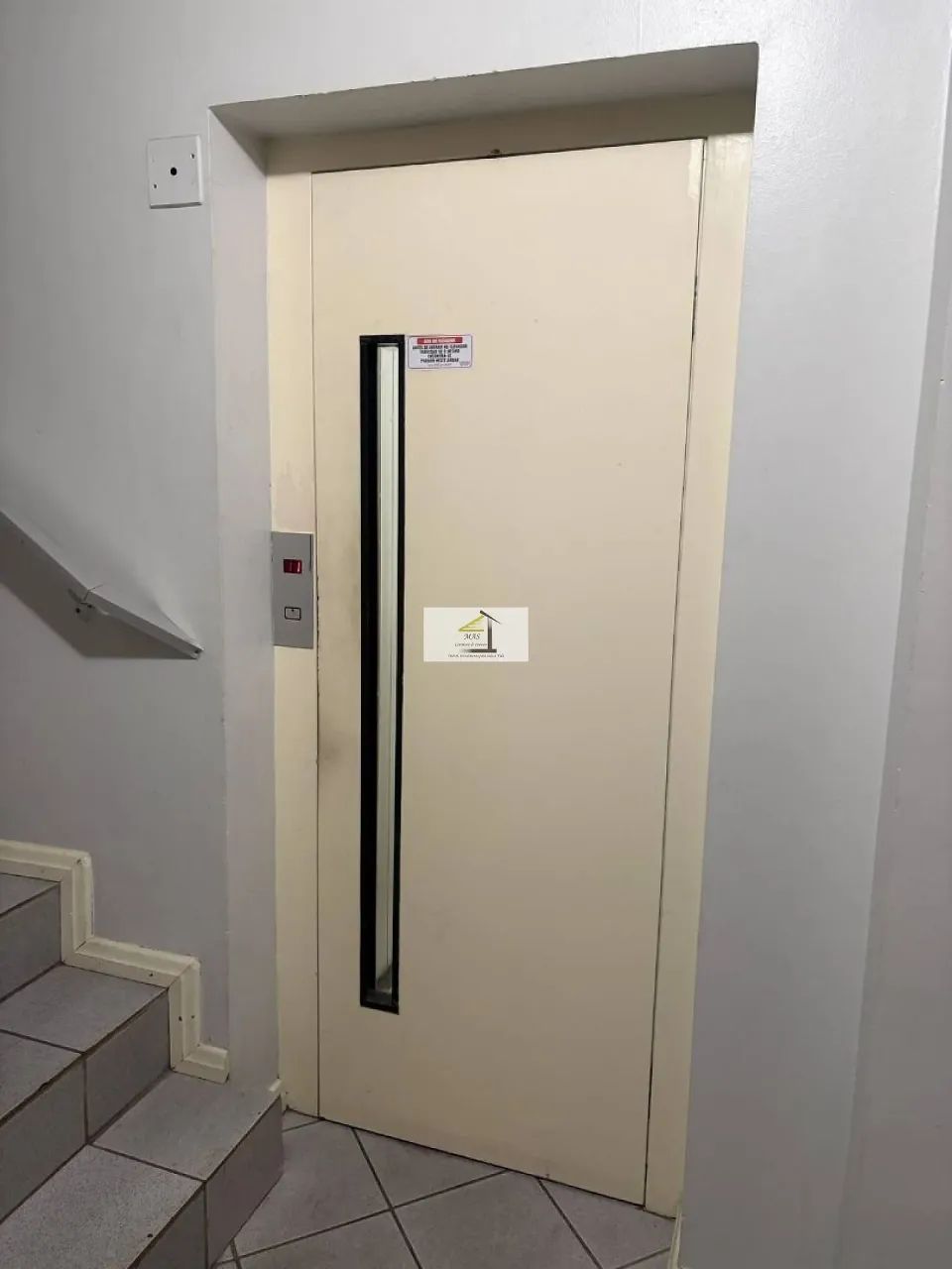 Invista ou more na Trindade: apartamento de 2 dormitórios com garagem - Foto 2