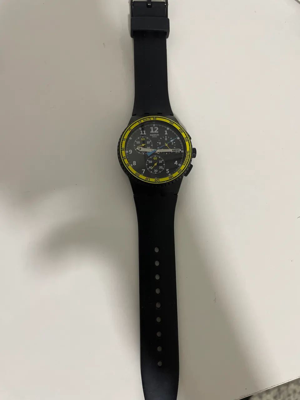 Swatch swiss Preto com amarelo 