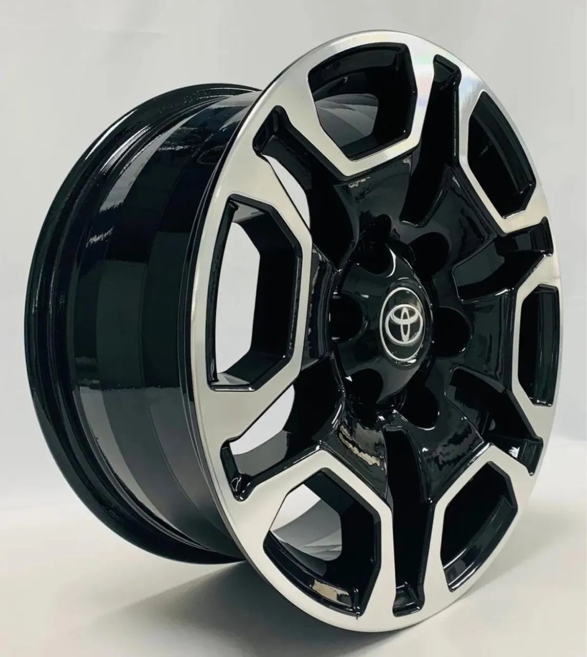 Rodas Toyota Hilux Srx Aro 17 6x139 Jogo + Bicos Cor Preto Com Diamantado - Foto 4