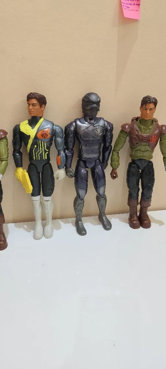 Boneco Max Steel 