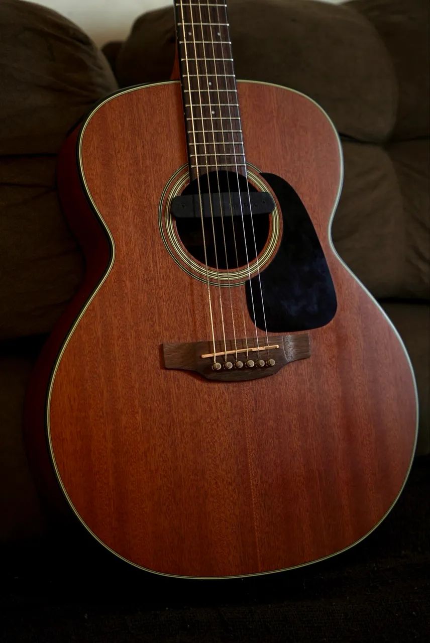 Violão Takamine
