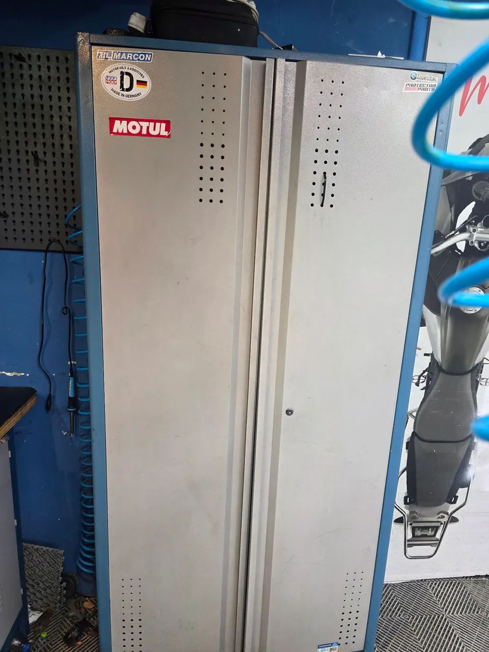 Elevador para moto armário carrinho de ferramentas bancada reservatório de óleo  - Foto 3