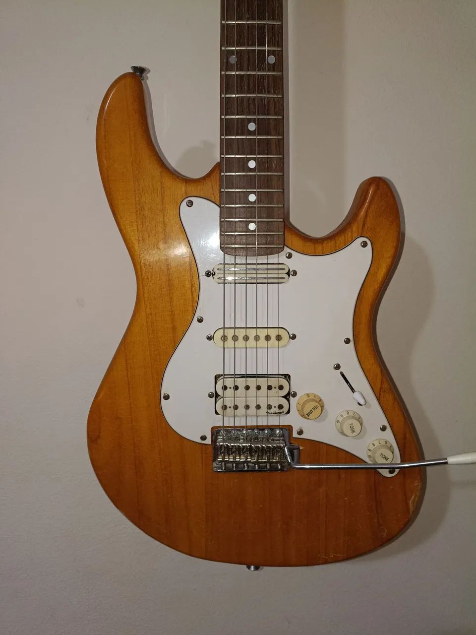Guitarra Strinberg customizada com upgrades  - Foto 5