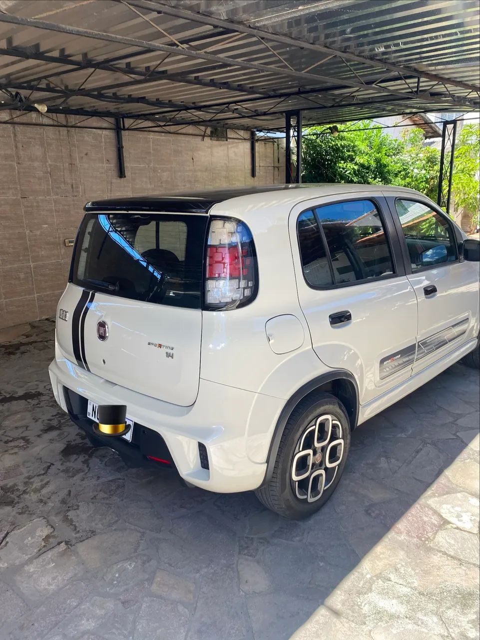 Fiat Uno Sporting Dualogic 1.4 EVO Flex 8V 4P 2015 - Foto 4
