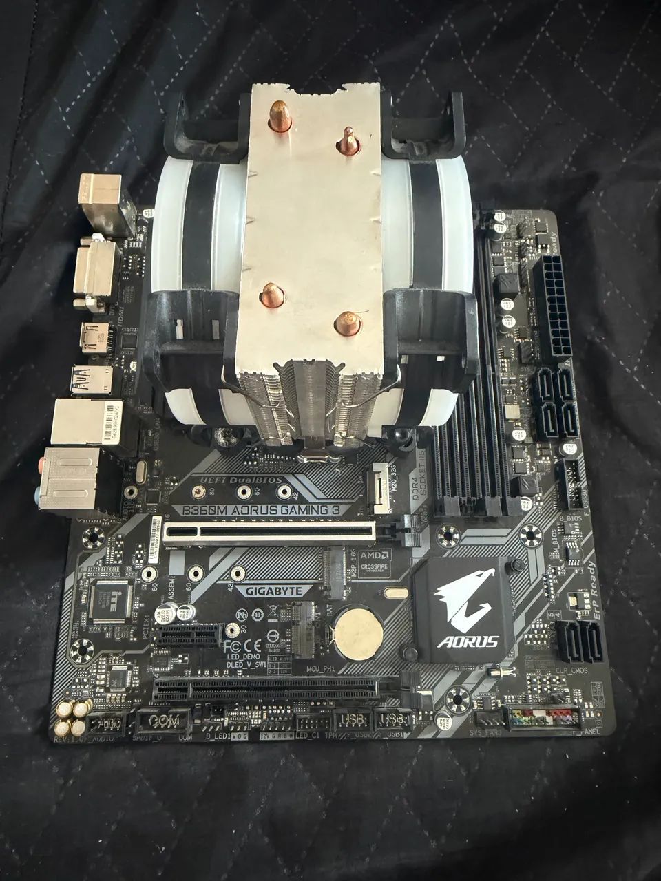 Kit placa mãe aorus +processador i5 9400f +cooler - Foto 3
