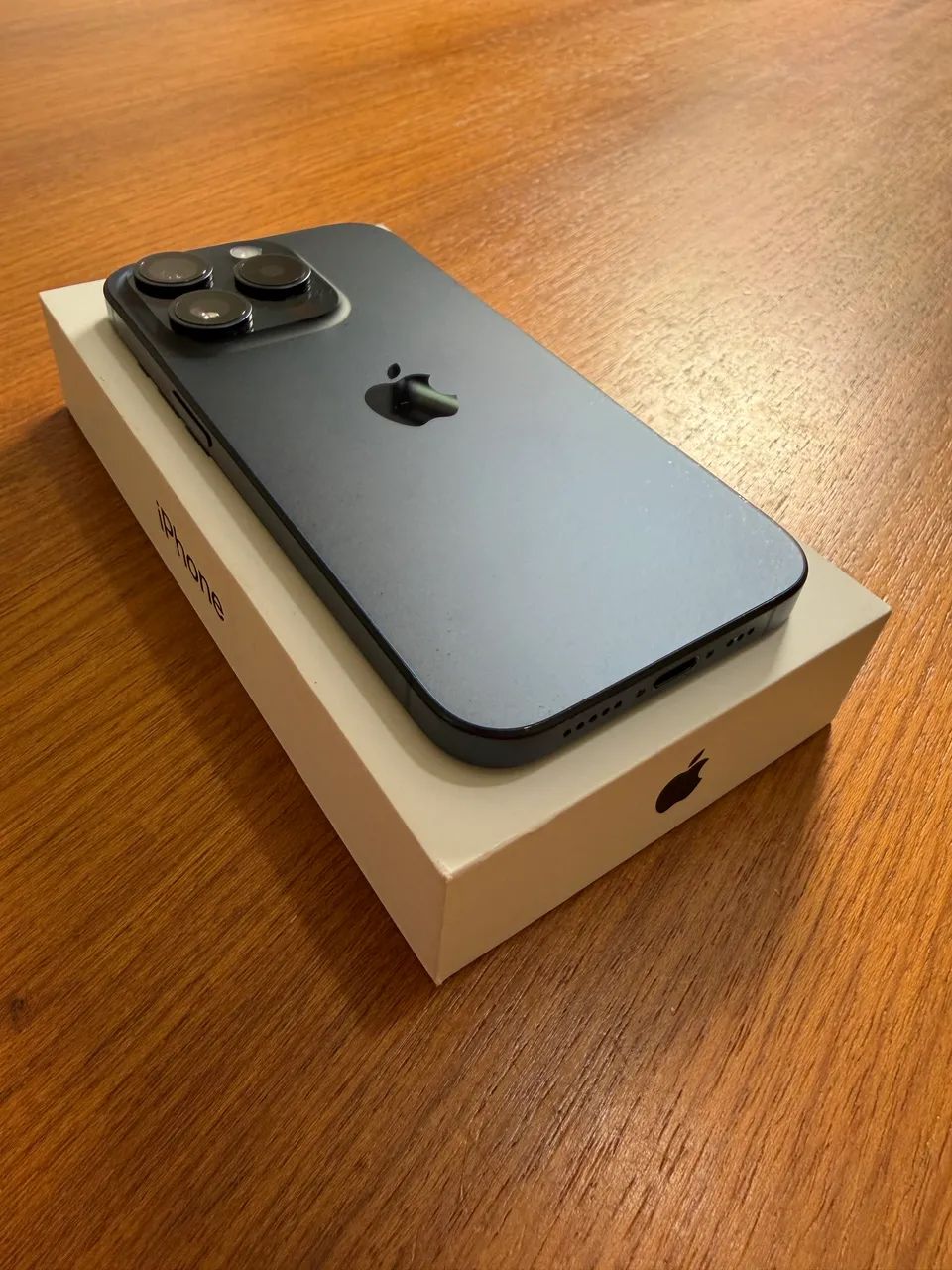 iPhone 15 pro 252gb 