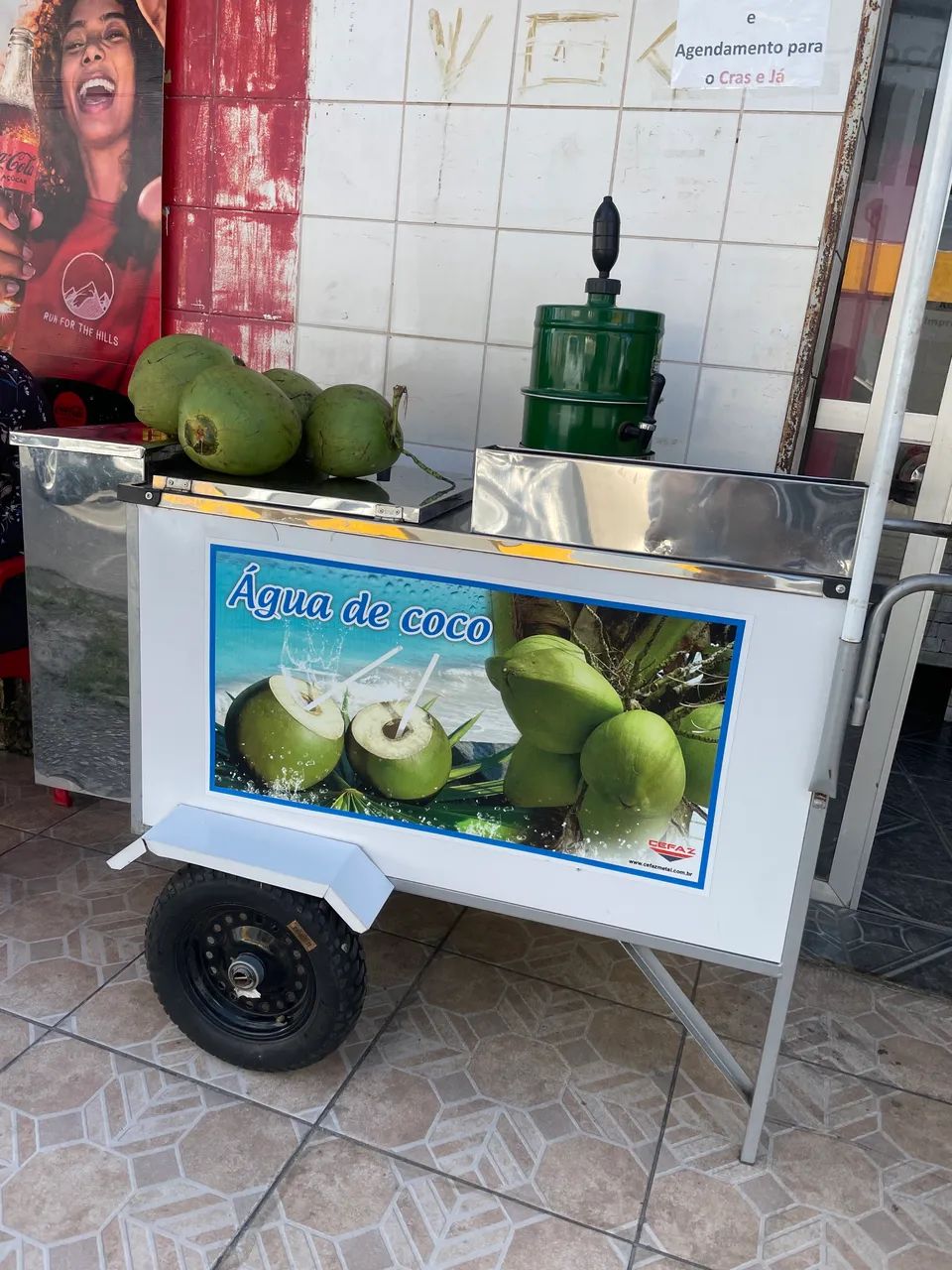 Carro de água de coco