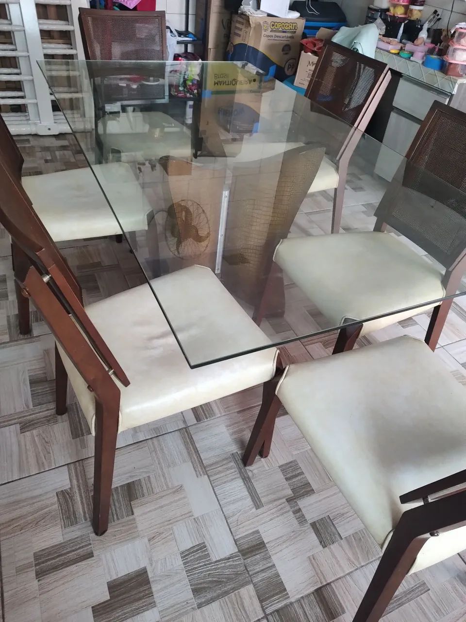 Mesa com 6 cadeiras  - Foto 2