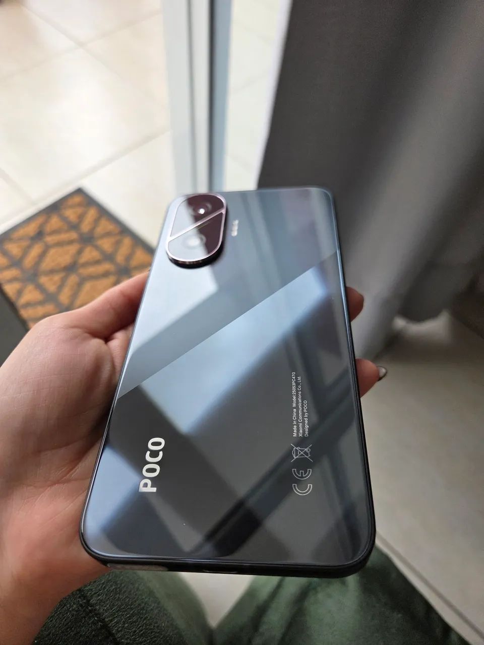 Xiaomi POCO F7 2025 - Foto 5