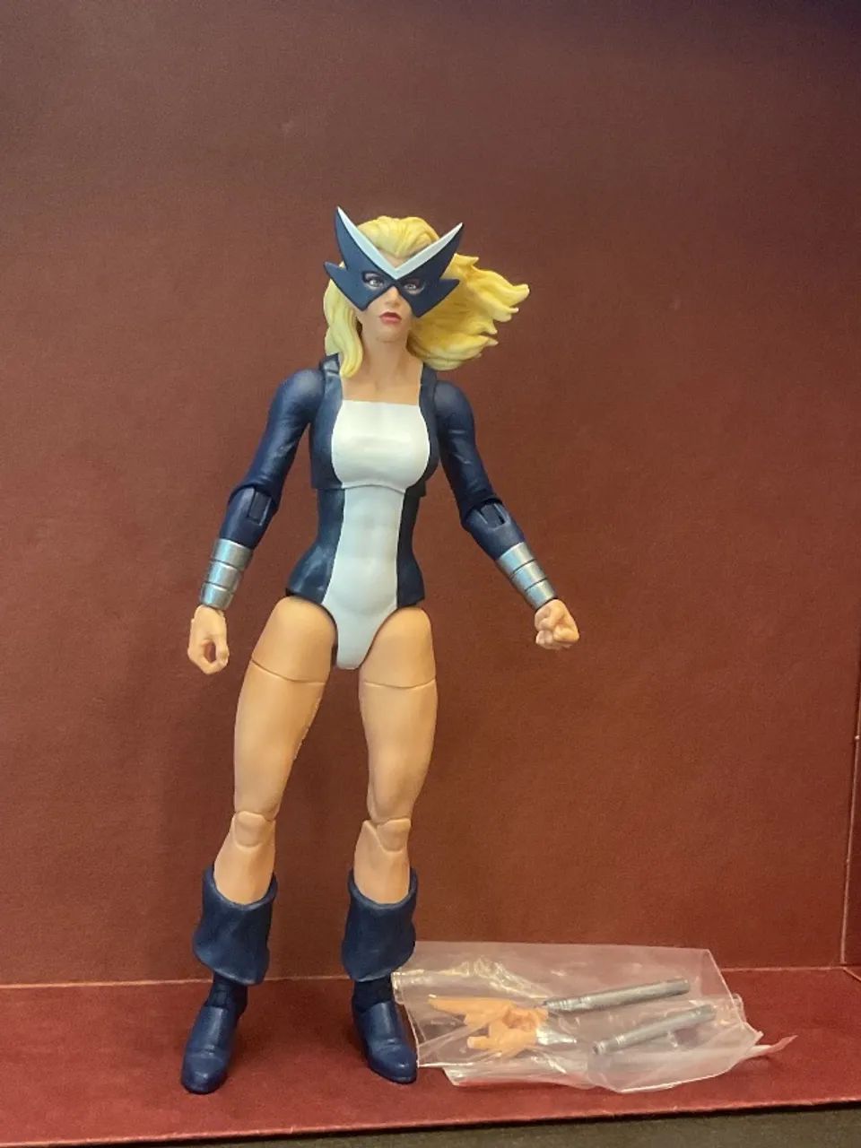 Marvel Legends Mockingbird - Avengers - Foto 4
