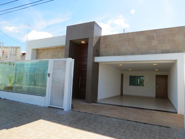 Casa a venda no Condomínio Morada dos Nobres / 05 Suítes / Churrasqueira