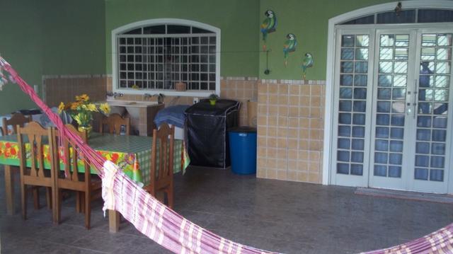 Oportunidade! Casa 02 quartos, bancada em granito, armários, varanda e garagem! - Foto 4