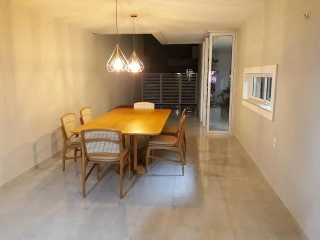 CA1723 Condomínio Marbela, casa duplex, 4 suítes, semi mobiliada, área de lazer completa - Foto 3