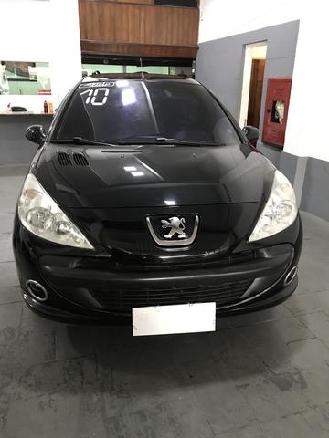 Peugeot 207 1.4 XR Sport com GNV ( apenas 48x $340,00 )