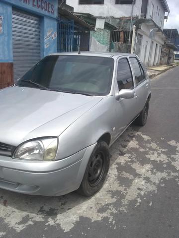 Carro Ford fiesta