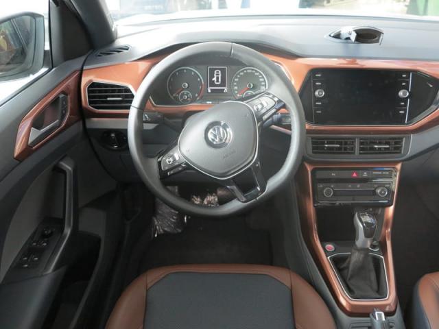 VOLKSWAGEN T CROSS COMFORTLINE TSI AT - Foto 17
