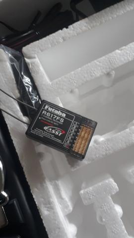 Controle futaba 6EX canais 2.4Ghz - Foto 3