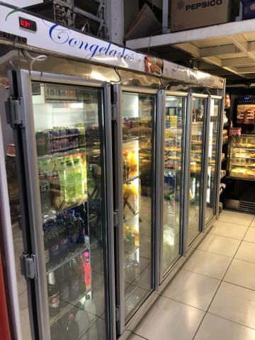 Vendo freezer auto-serviço 5 portas - Foto 3