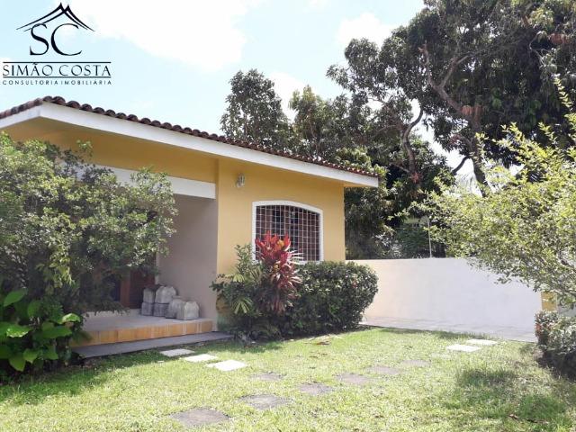 Casa à Venda em Poço da Panela | 250 metros | 3 Suítes | Bairro Nobre