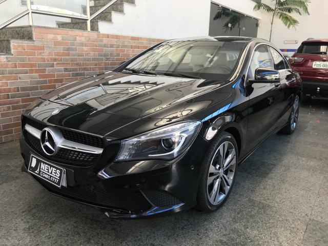 Mercedes CLA200 15/16 BLINDADA