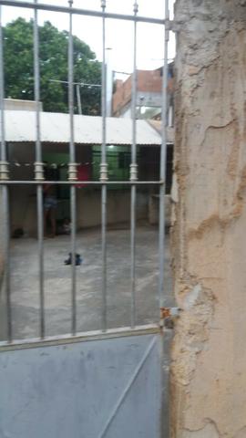 Venda-se este imóvel com três residencia no Município de Cachoeiro de Itapemirim/ES