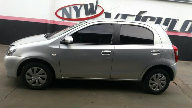 ETIOS XS 1.5 15/15 completão, Entrada 5.500 + 48 x 1.085.00 aceito troca - Foto 4