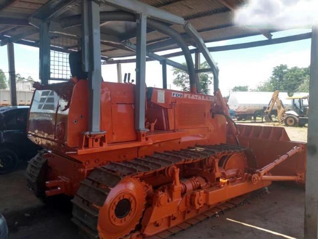 Trator esteira FD-9