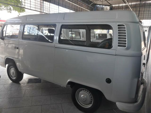 Volkswagen Kombi Passageiro 1.4 Flex - Foto 4