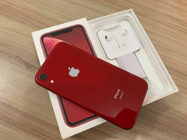 Iphone xr red