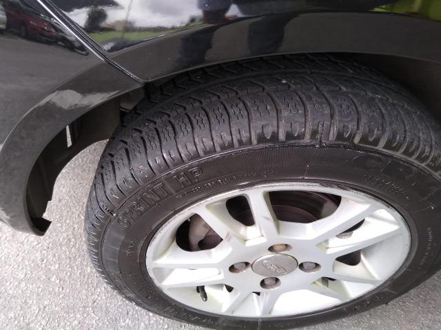 Fiesta Sedan 1.0 (Flex) Completo 2009 - Foto 13