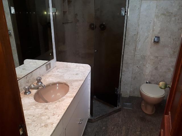 Luxo em área nobre da Tijuca 4 salas 4 quartos 2 suítes - Foto 16