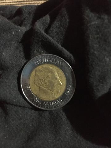 Vendo moeda 10 pesos uruguaios ano *2000* raríssima peça de colecionador - Foto 3