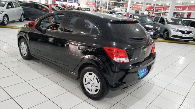 Chevrolet onix 1.0 joy - Foto 4