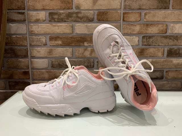 fila branco com rosa