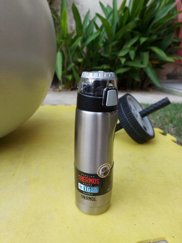 Garrafa térmica (squeeze) - Thermos 530ml - Foto 2