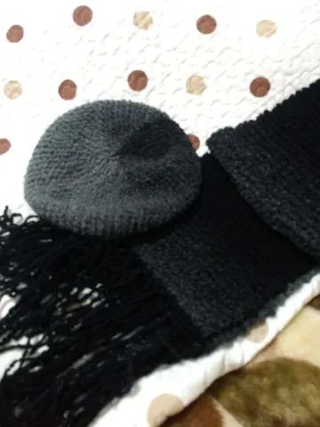 Cachecol e boina mesclada preta e cinza - Foto 4
