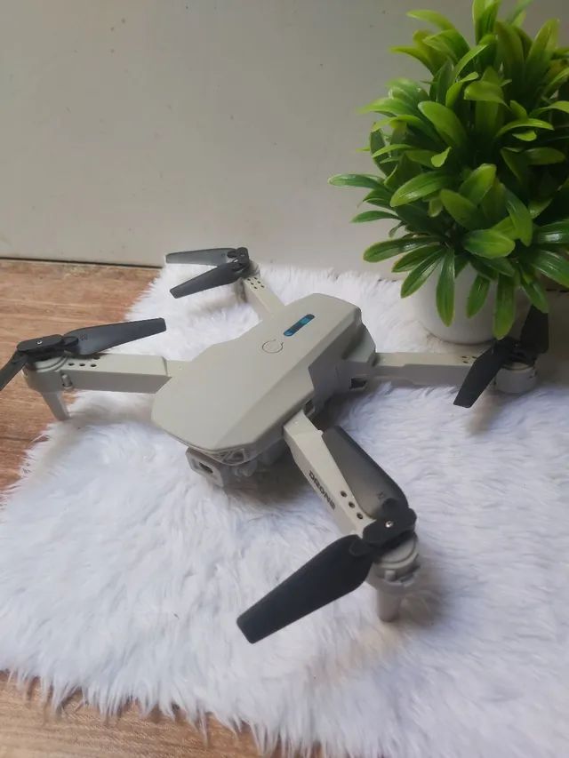 Drone Branco de Controle Remoto Novo - Foto 2