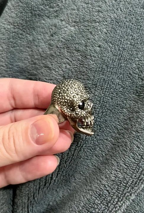 Anel de caveira - Foto 2