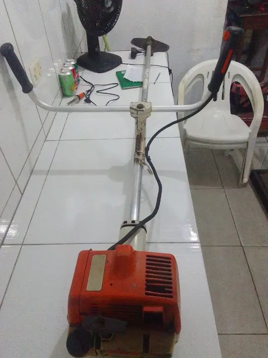 Roçadeira a Gasolina 1500