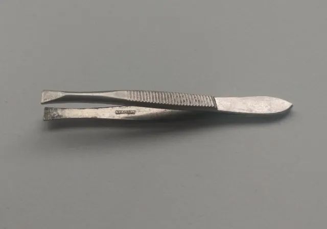 Antigo Kit De Escova, Tesoura, Pinça E Lixa Germany - Foto 4