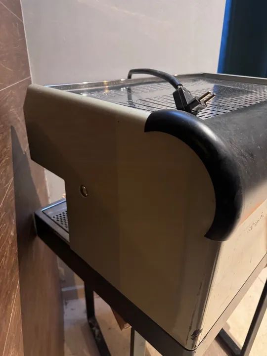 Máquina de Café italiana / Espresso Profissional - Foto 3