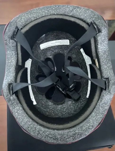 Capacete BELL do Homem-Aranha da Marvel (Para Skate / Patins ou Bike). - Foto 2