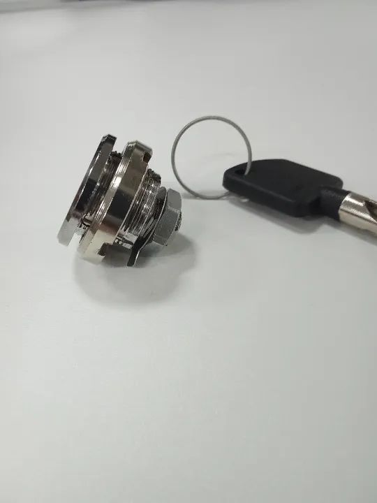 Fechadura Tetra Para Móveis E Paíneis Art 115 Papaiz - Foto 4