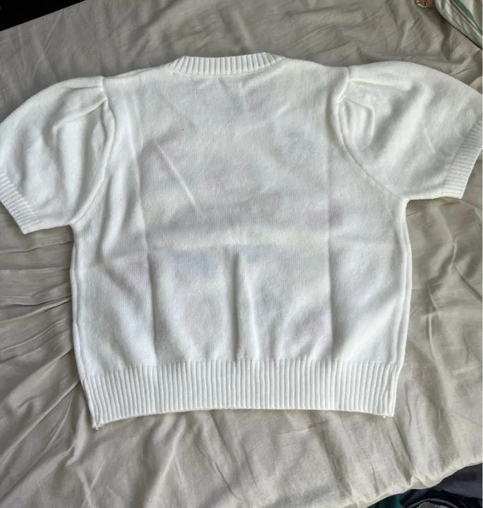 Blusa com bordados  - Foto 5