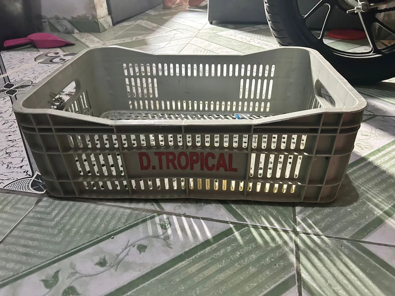 Vendo basqueta em perfeito estado